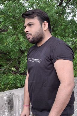 Ostil Sharma - Actor in Ghaziabad | www.dazzlerr.com