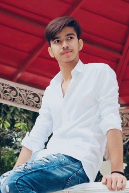 Paras Yadav - Model in Gurgaon | www.dazzlerr.com