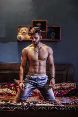 Vishwajeet Upadhyay - Model in Varanasi | www.dazzlerr.com