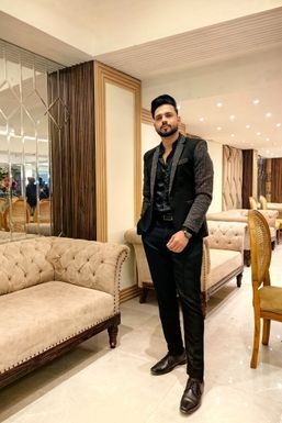 Vishwajeet Upadhyay - Model in Varanasi | www.dazzlerr.com