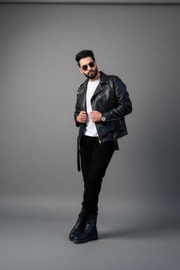 Sameer Aly - Model in Srinagar | www.dazzlerr.com