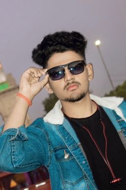 Sooraj Dhami - Actor in New Delhi | www.dazzlerr.com