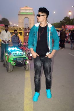 Sooraj Dhami - Actor in New Delhi | www.dazzlerr.com