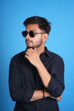 Guru Shrivastava - Actor in Gwalior | www.dazzlerr.com