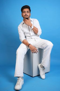 Guru Shrivastava - Actor in Gwalior | www.dazzlerr.com