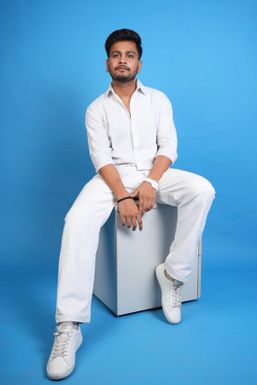 Guru Shrivastava - Actor in Gwalior | www.dazzlerr.com