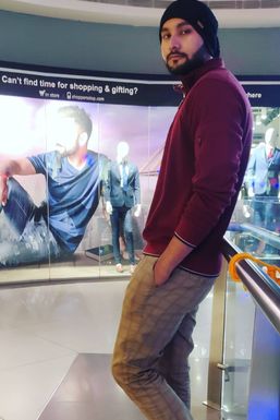 Nikhil Tripathi - Model in Gandhidham | www.dazzlerr.com