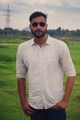 Nikhil Tripathi - Model in Gandhidham | www.dazzlerr.com
