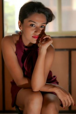 Sweta Bhattacharya - Model in New Delhi | www.dazzlerr.com