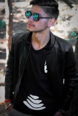 Pranav Bahuguna - Model in Dehradun | www.dazzlerr.com