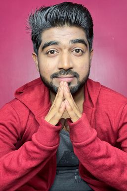 Bisharat Khan - Actor in Mumbai | www.dazzlerr.com