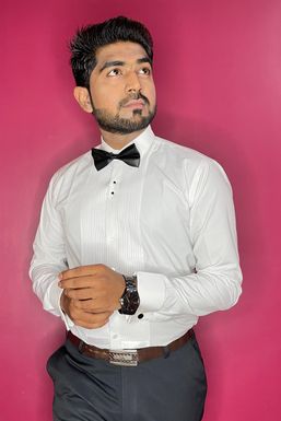 Bisharat Khan - Actor in Mumbai | www.dazzlerr.com
