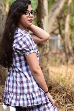 Shivika Papneja - Model in Hastinapur | www.dazzlerr.com