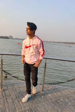 Rudra Banerjee - Model in Kolkata | www.dazzlerr.com