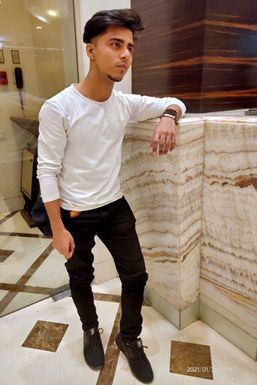 Rudra Banerjee - Model in Kolkata | www.dazzlerr.com