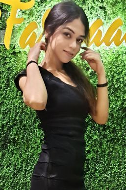 Dazzlerr - Sayali Khot Influencer Navi Mumbai