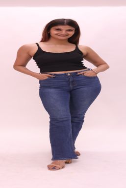 Prachi Pandey - Model in Mumbai | www.dazzlerr.com