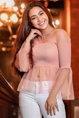 Dazzlerr - Ayushi Singh Influencer Ghazipur