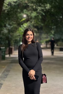 Usha Kumari - Model in Chandigarh | www.dazzlerr.com