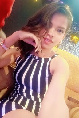 Ashu - Model in Faridabad | www.dazzlerr.com