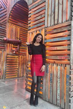 Shubhangi - Anchor in New Delhi | www.dazzlerr.com