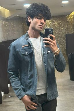 Suryansh Kapil - Actor in Noida | www.dazzlerr.com